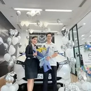 Hoạt động tư vấn và giao xe Mazda tại Bình Dương 4